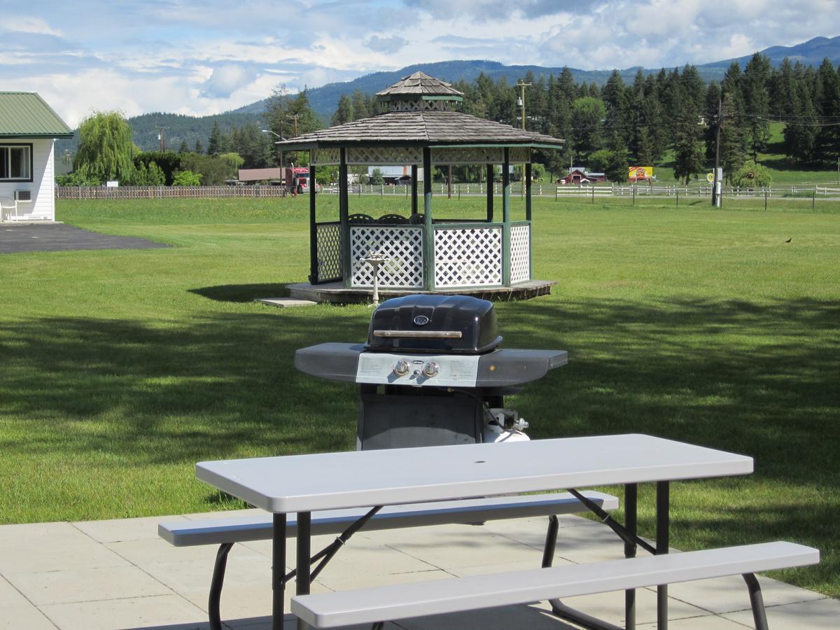 Mountain Springs Motel & Rv Park Barriere Exterior photo