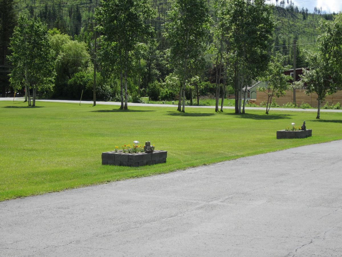 Mountain Springs Motel & Rv Park Barriere Exterior photo