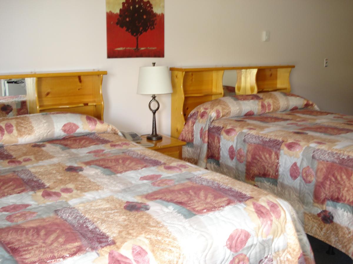 Mountain Springs Motel & Rv Park Barriere Exterior photo